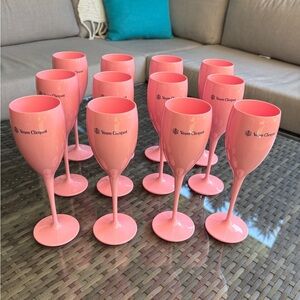 *NEW* Veuve Clicquot Set of 12 Pink Flutes